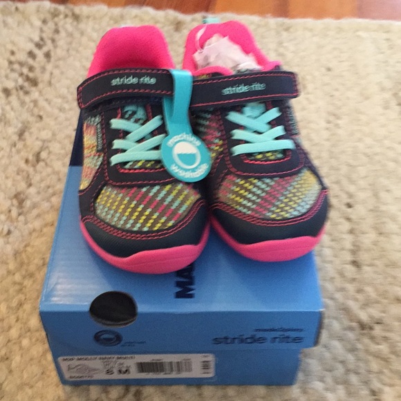 stride rite narrow shoes
